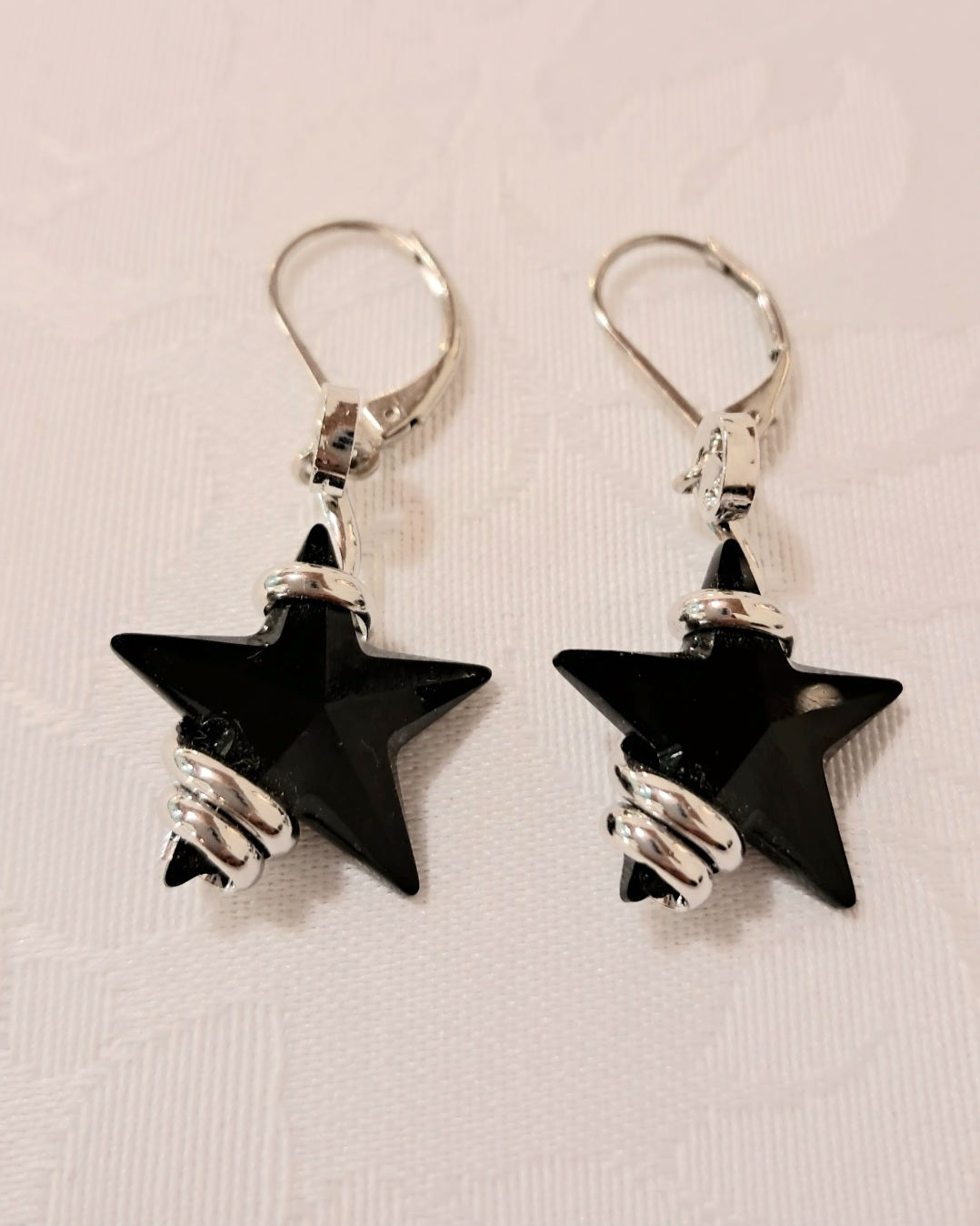 Orecchini stellina nera